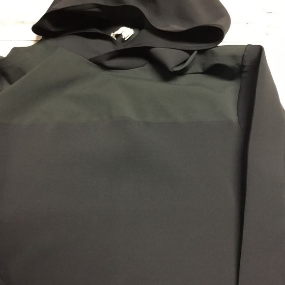 LuLuLemon Athletica  Hoodie Pullover (Women's Size M - Picture 2 of 6